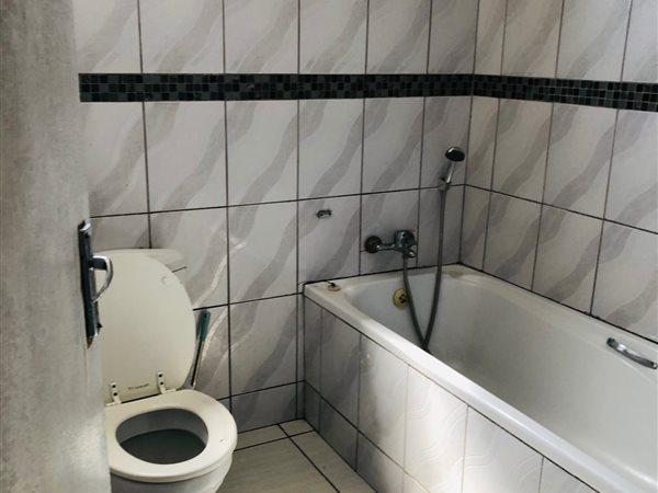 3 Bedroom Property for Sale in Kuyasa Northern Cape
